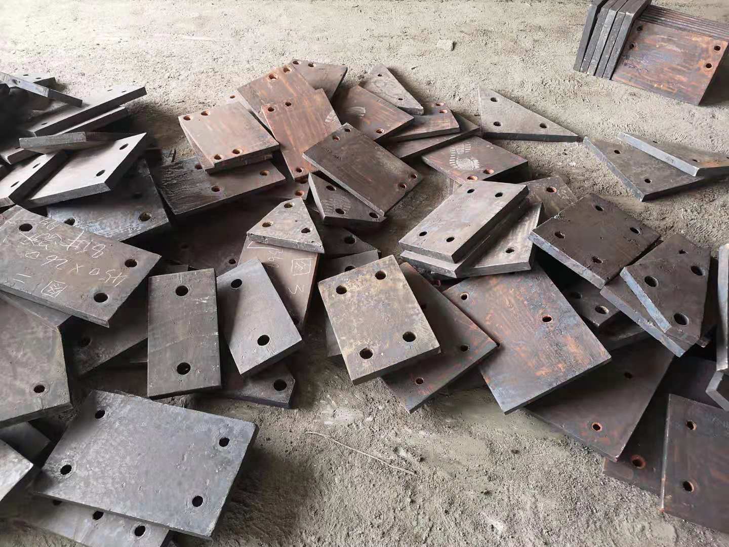 高鉻襯板 高鉻襯板